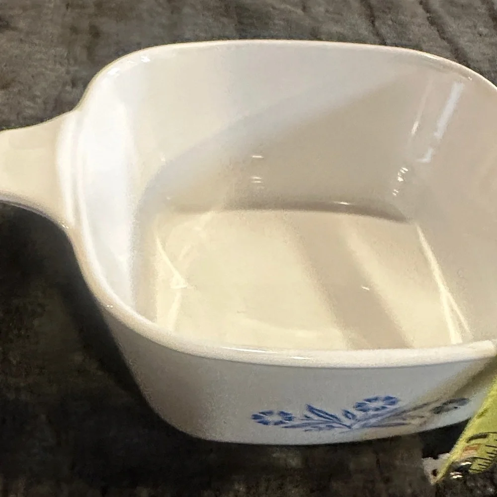 Vintage set CorningWare White & Blue Floral Baking Dishes 1 quart & smaller one